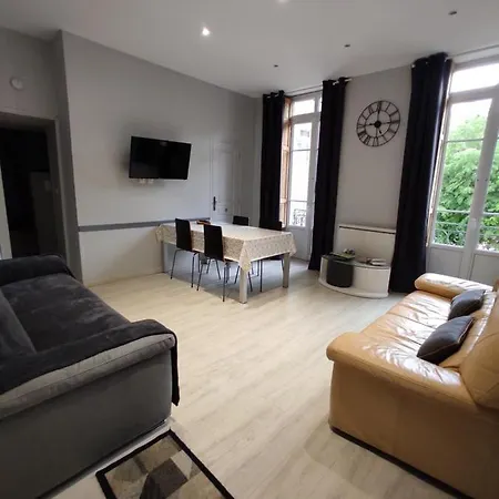 Agreable T2 Au Centre De Luchon