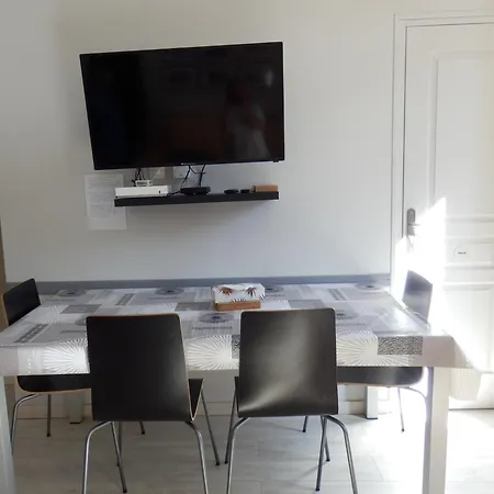 Agreable T2 Au Centre De Luchon