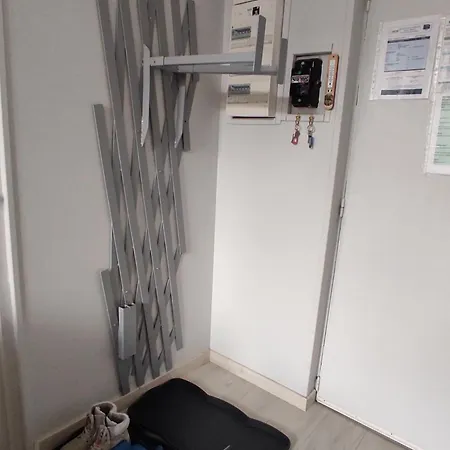 Agreable T2 Au Centre De Luchon 아파트