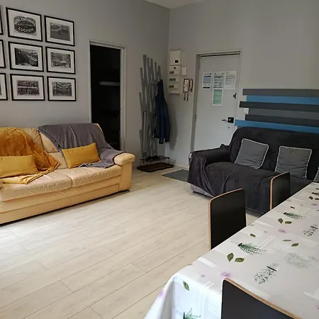 Agreable T2 Au Centre De Luchon *